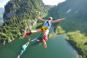 开云电竞app-CBA新赛制：每节10分钟+增设“快速赛”，你怎么看？